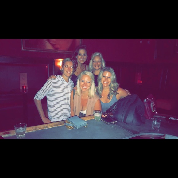 Meet your Posher, Kari - Picture 1 of 1